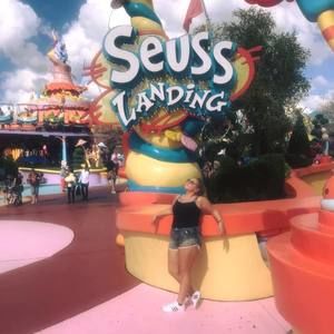 Meet your Posher, Samantha